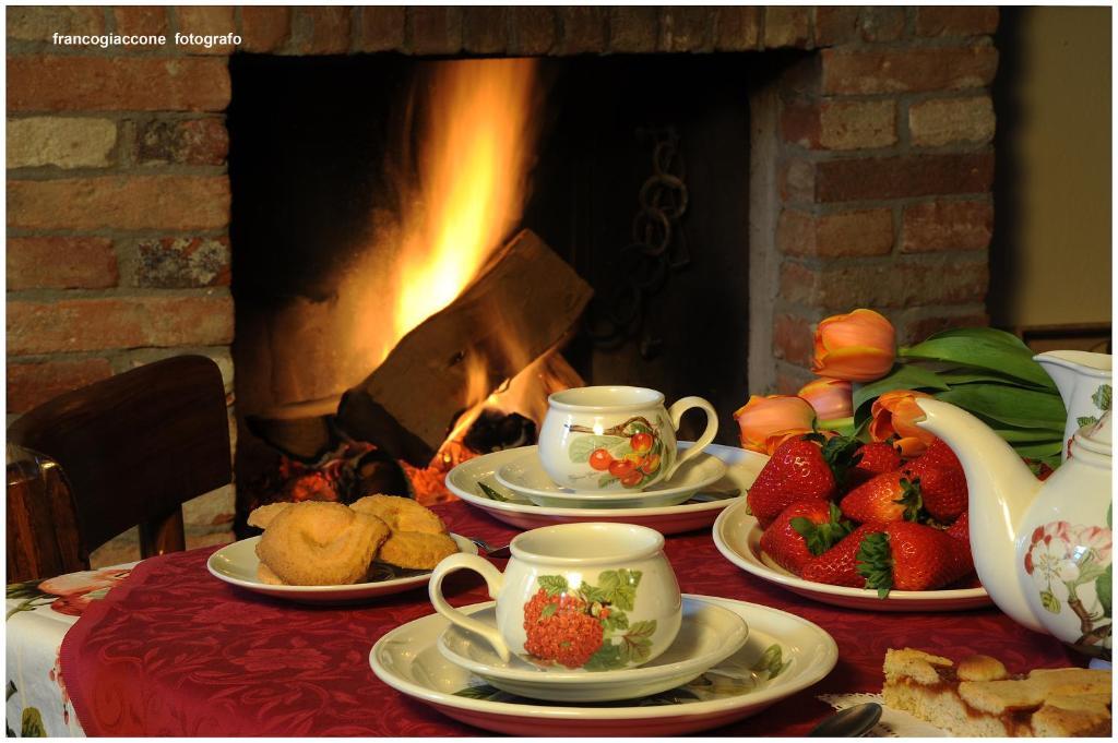 Agriturismo Il Gioco Dell'Oca บาโรโล ภายนอก รูปภาพ